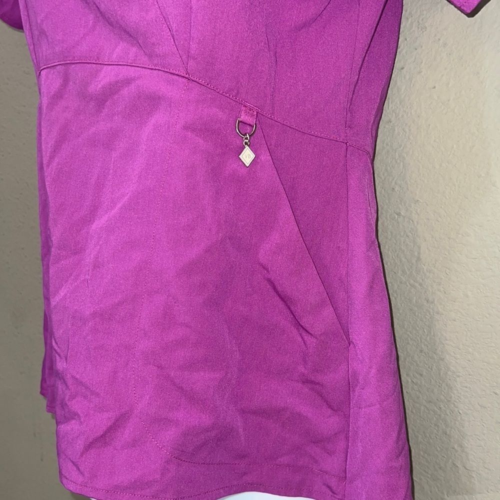 Vera Bradley Scrub Top Size XS - Picture 3 of 8